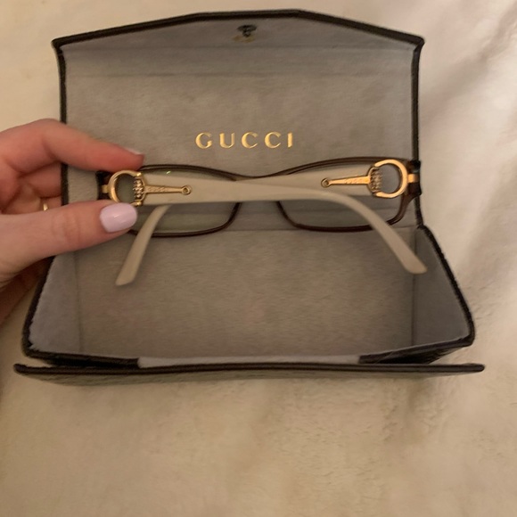 GUCCI Eyeglasses - Picture 2 of 6